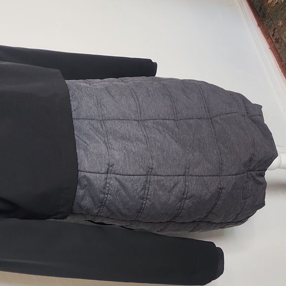 Size S Prana black and gray  jacket.  D38 - Picture 7 of 13